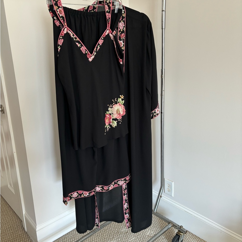 3 pc Oscar de la Renta pajama set